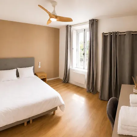 Guest house Le Charme De Rue Littre - *