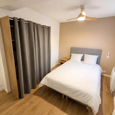 Guest house Le Charme De Rue Littre - *
