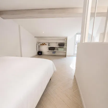 Le Charme De Rue Littre - Guest house