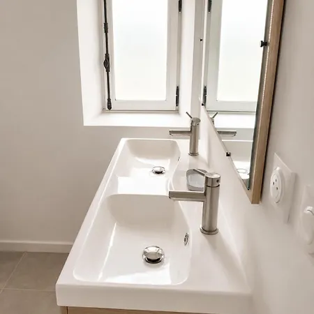 Le Charme De Rue Littre - Guest house